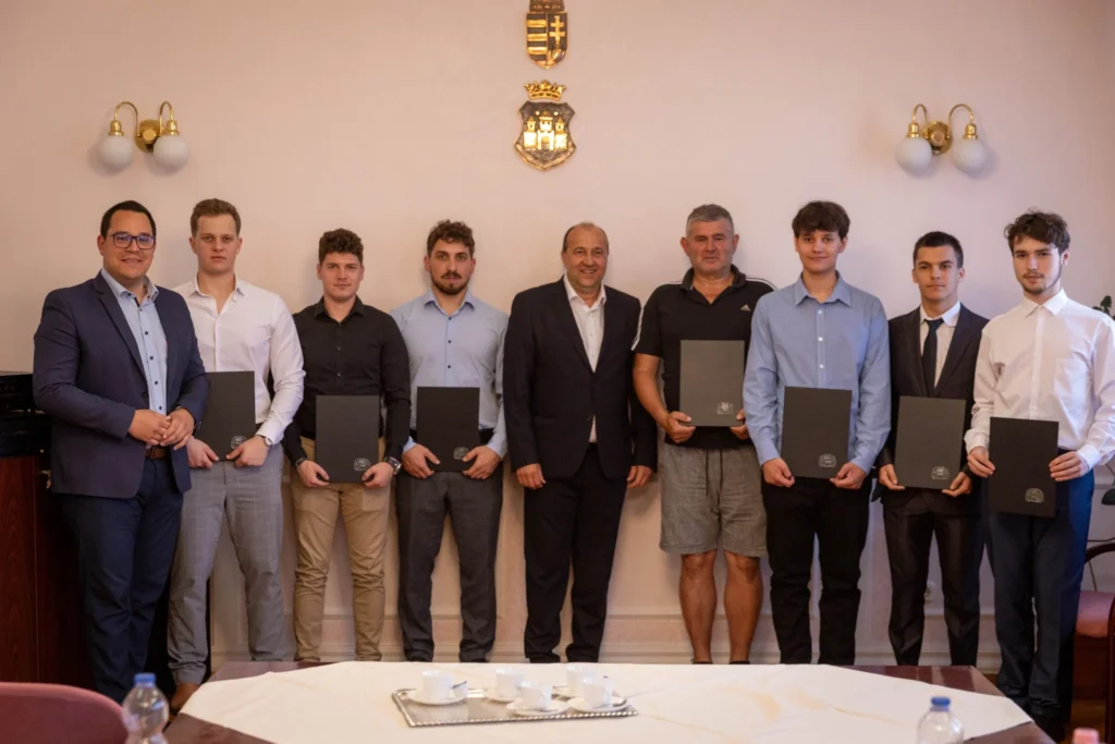 2024 molnar attilaval - DenShin